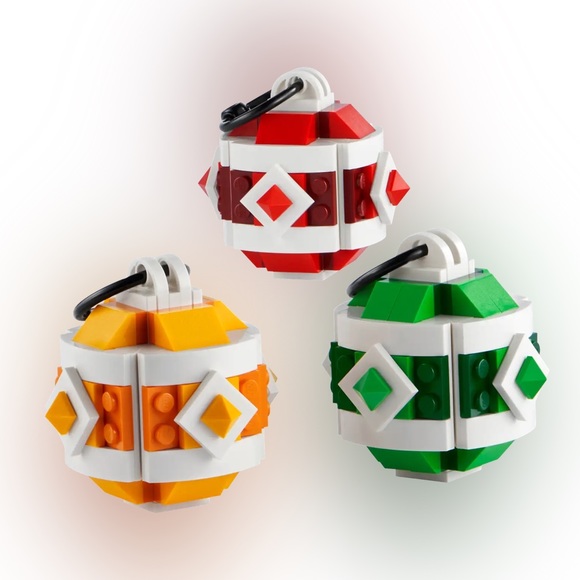 LEGO Limited Edition 2023 Christmas Decor Set 40604 (182 Pieces), NIB - Picture 3 of 16